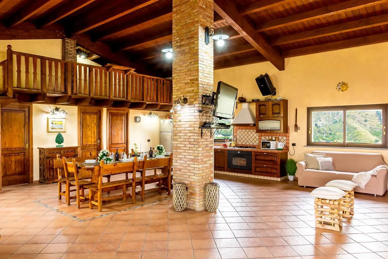 Villa Da Campo جيارديني ناكسوس