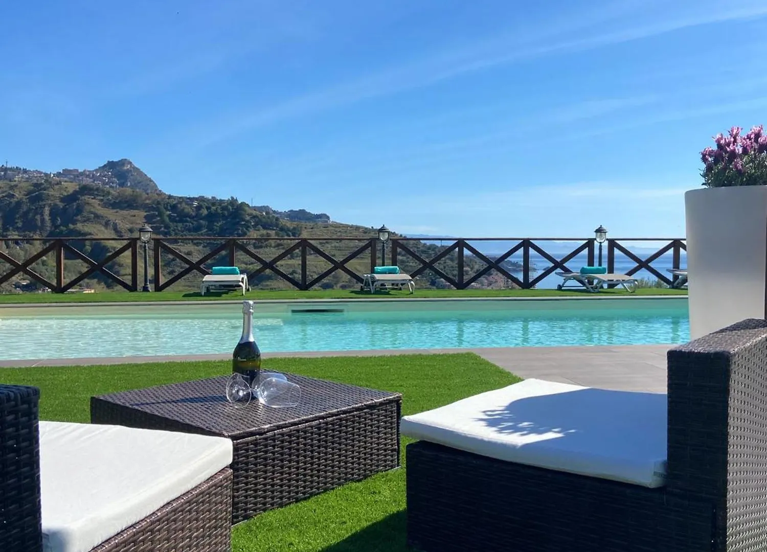 Villa Da Campo Giardini Naxos Italy