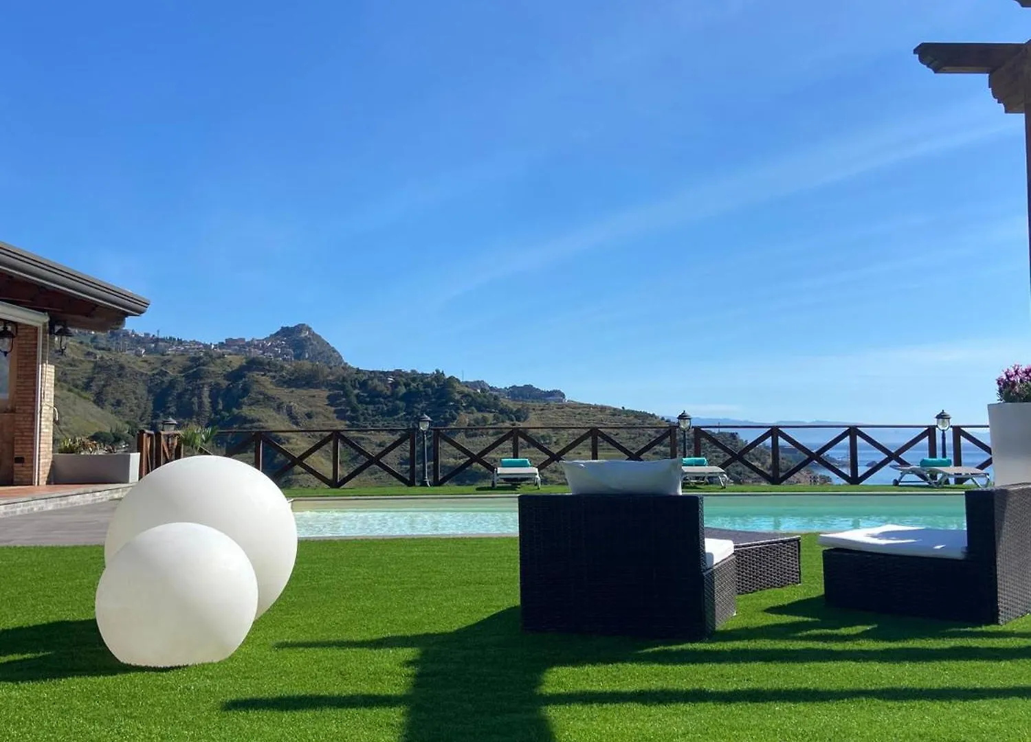 Villa Da Campo Giardini Naxos 0*,  Italy