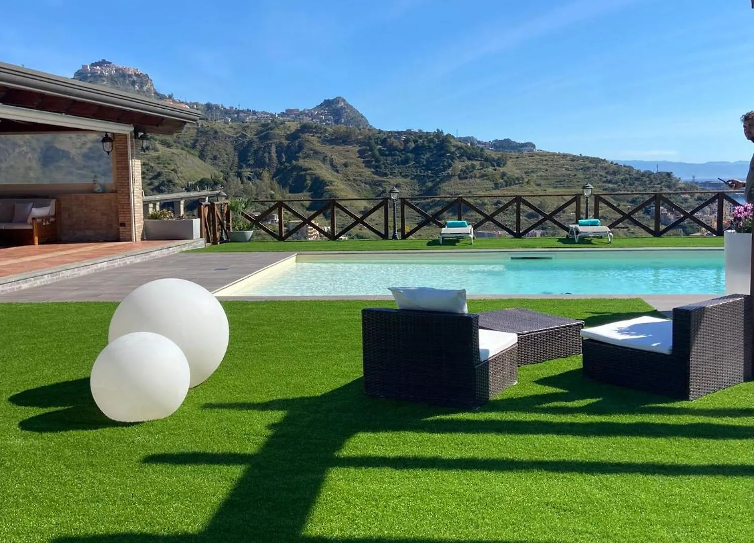 Villa Da Campo Giardini Naxos